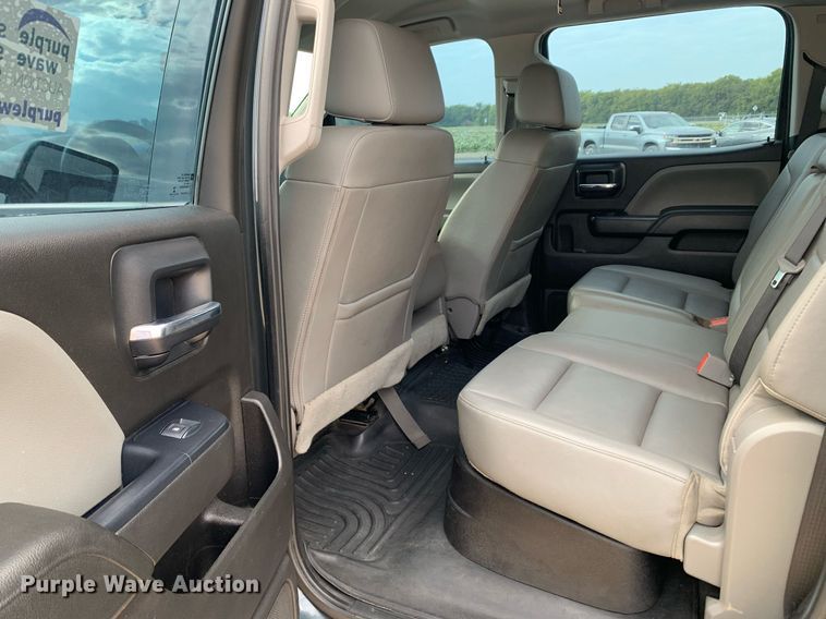 image for item DP8670 2018 GMC Sierra 3500HD  Crew Cab flatbed pickup truck