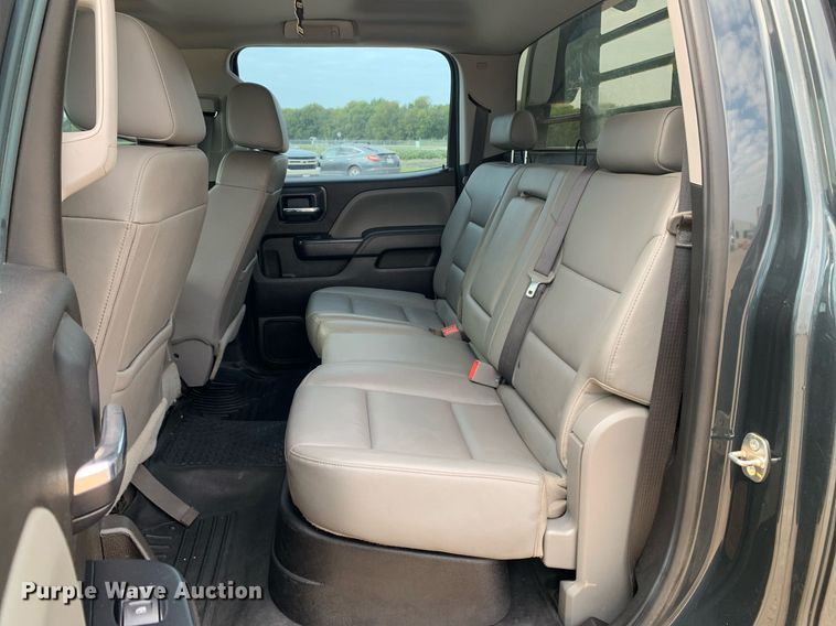 image for item DP8670 2018 GMC Sierra 3500HD  Crew Cab flatbed pickup truck