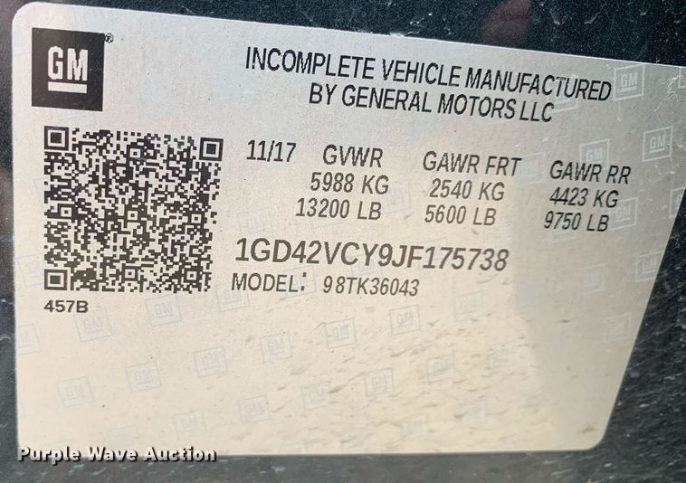 image for item DP8670 2018 GMC Sierra 3500HD  Crew Cab flatbed pickup truck