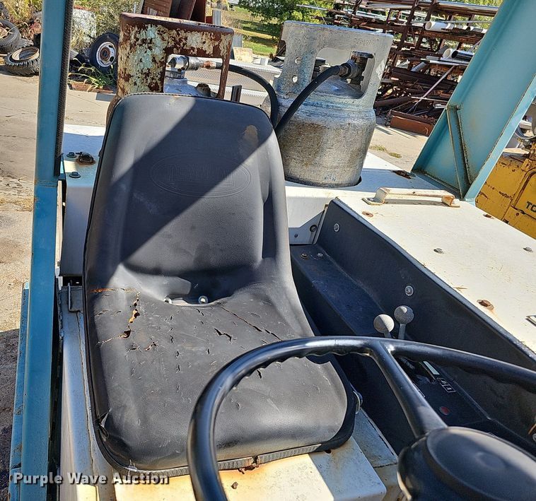 image for item DQ0216 Tennant 528  sweeper