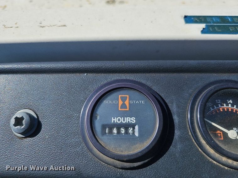 image for item DQ0216 Tennant 528  sweeper