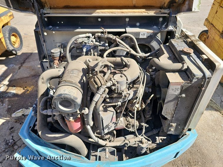 image for item DQ0216 Tennant 528  sweeper