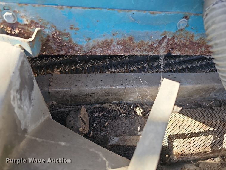 image for item DQ0216 Tennant 528  sweeper