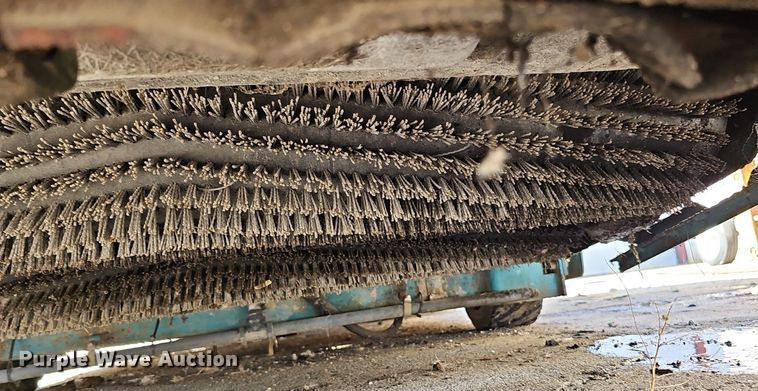 image for item DQ0216 Tennant 528  sweeper