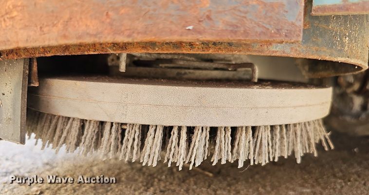 image for item DQ0216 Tennant 528  sweeper