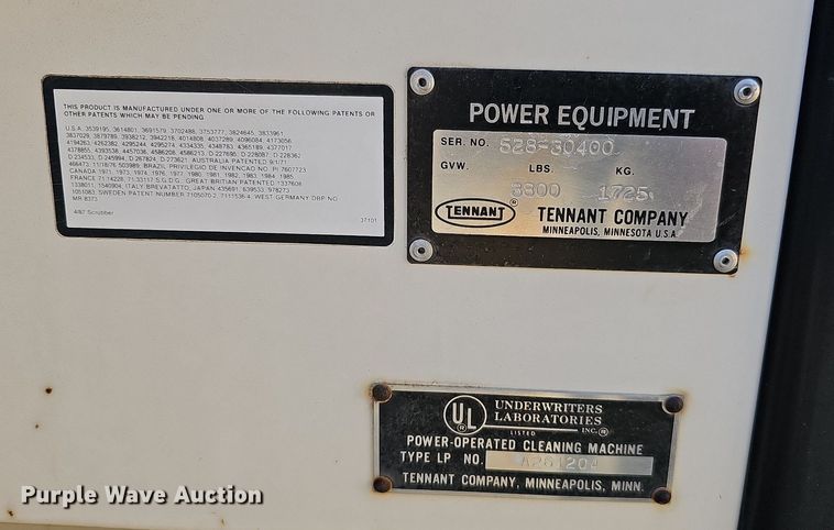 image for item DQ0216 Tennant 528  sweeper