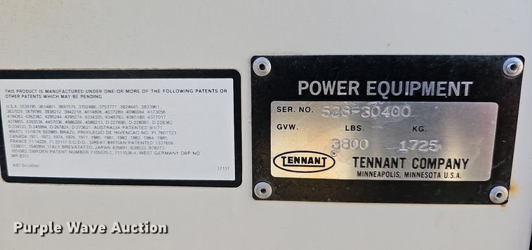 image for item DQ0216 Tennant 528  sweeper