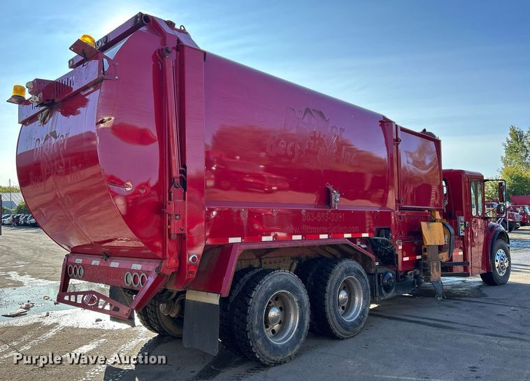 image for item DQ0958 2009 Freightliner Business Class M2 106  refuse truck