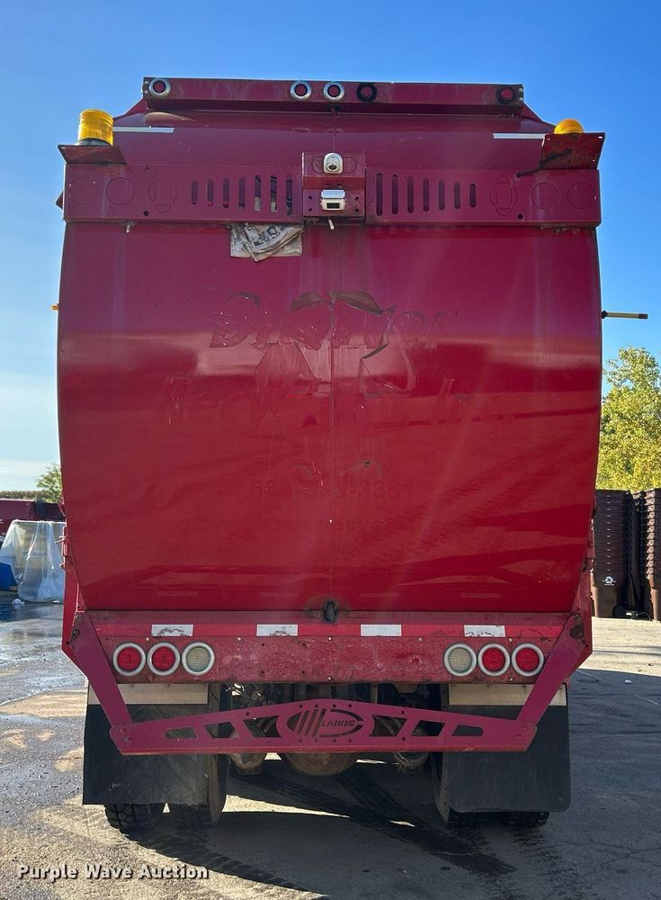 image for item DQ0958 2009 Freightliner Business Class M2 106  refuse truck