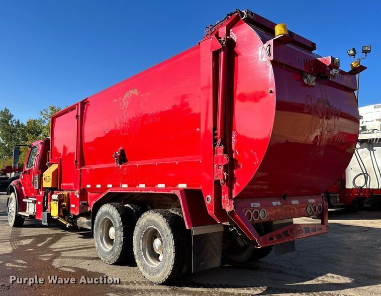 image for item DQ0958 2009 Freightliner Business Class M2 106  refuse truck