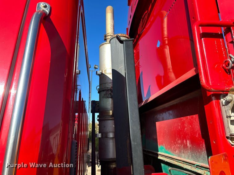 image for item DQ0958 2009 Freightliner Business Class M2 106  refuse truck