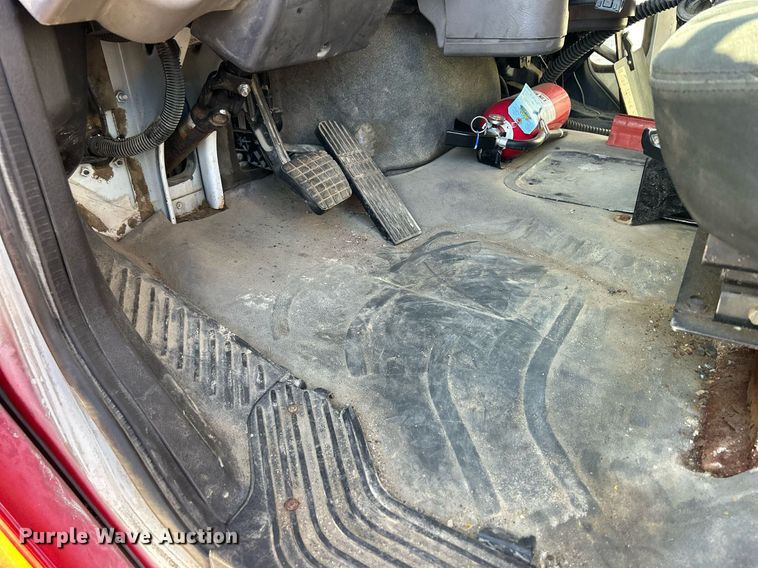 image for item DQ0958 2009 Freightliner Business Class M2 106  refuse truck