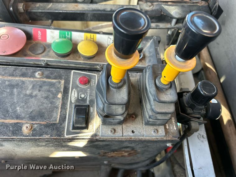 image for item DQ0958 2009 Freightliner Business Class M2 106  refuse truck