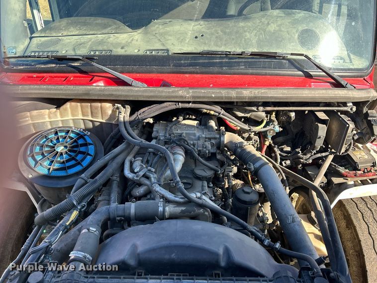 image for item DQ0958 2009 Freightliner Business Class M2 106  refuse truck