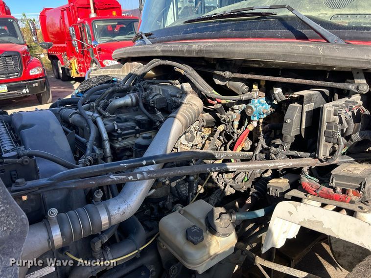 image for item DQ0958 2009 Freightliner Business Class M2 106  refuse truck