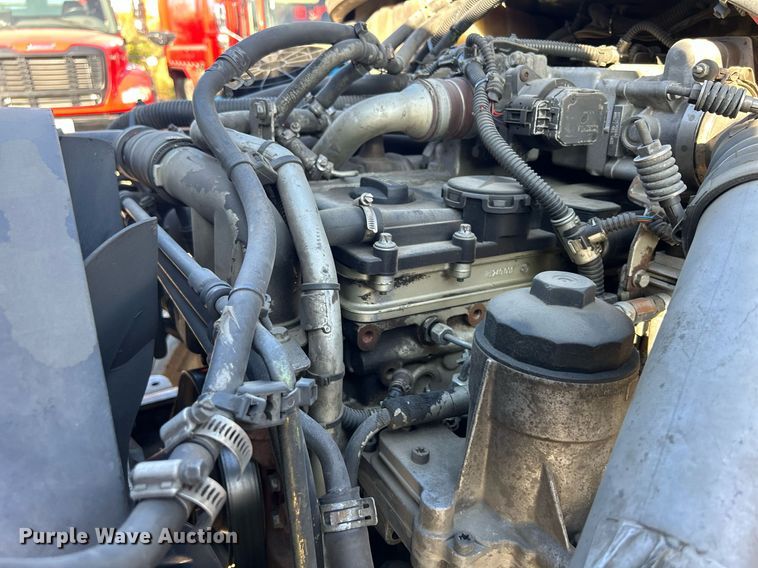 image for item DQ0958 2009 Freightliner Business Class M2 106  refuse truck