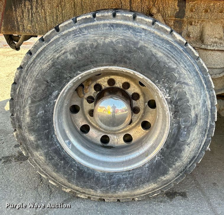 image for item DQ0958 2009 Freightliner Business Class M2 106  refuse truck