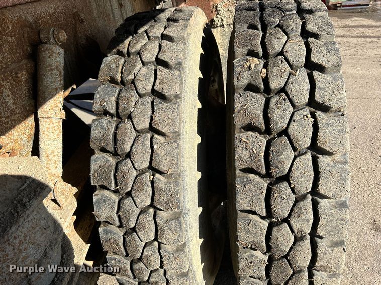 image for item DQ0958 2009 Freightliner Business Class M2 106  refuse truck