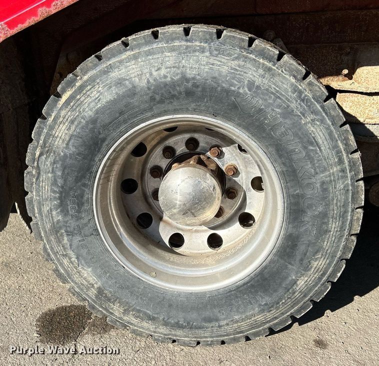 image for item DQ0958 2009 Freightliner Business Class M2 106  refuse truck