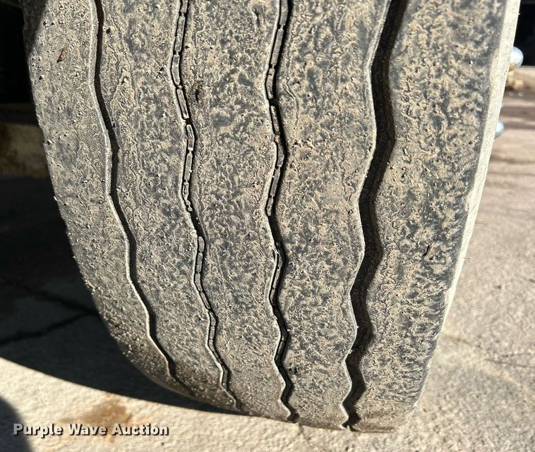 image for item DQ0958 2009 Freightliner Business Class M2 106  refuse truck