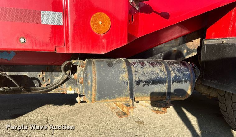 image for item DQ0959 2010 Freightliner Business Class M2 106  refuse truck