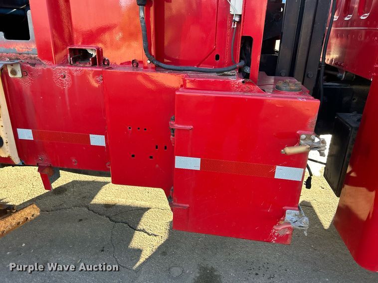 image for item DQ0959 2010 Freightliner Business Class M2 106  refuse truck