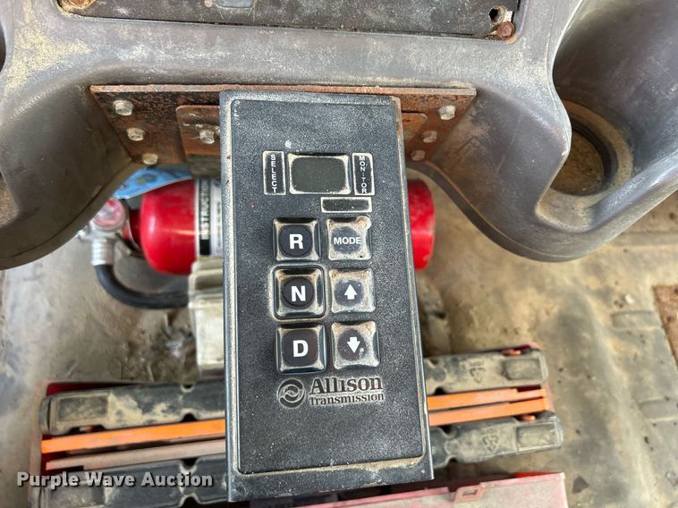 image for item DQ0959 2010 Freightliner Business Class M2 106  refuse truck