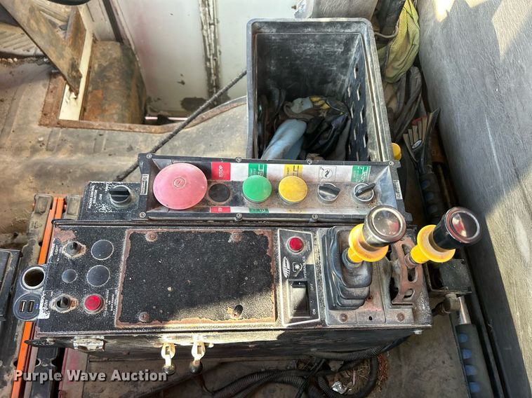 image for item DQ0959 2010 Freightliner Business Class M2 106  refuse truck