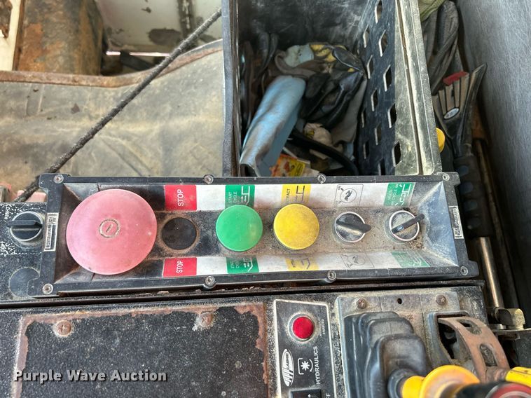 image for item DQ0959 2010 Freightliner Business Class M2 106  refuse truck