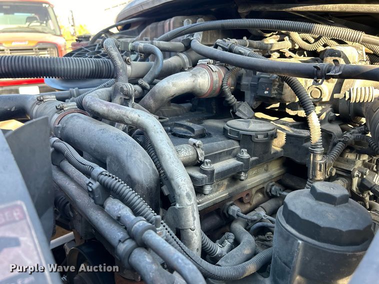 image for item DQ0959 2010 Freightliner Business Class M2 106  refuse truck