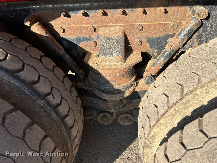 image for item DQ0959 2010 Freightliner Business Class M2 106  refuse truck