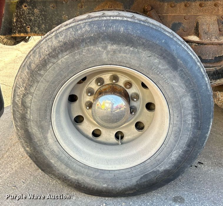 image for item DQ0959 2010 Freightliner Business Class M2 106  refuse truck