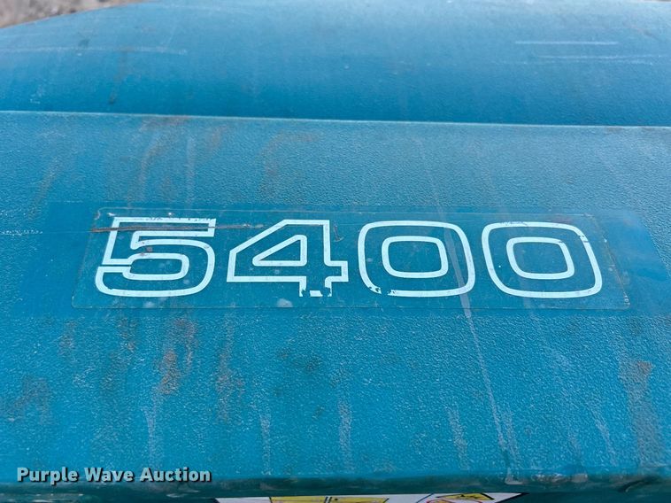 image for item DQ0967 Tennant M5400  floor scrubber