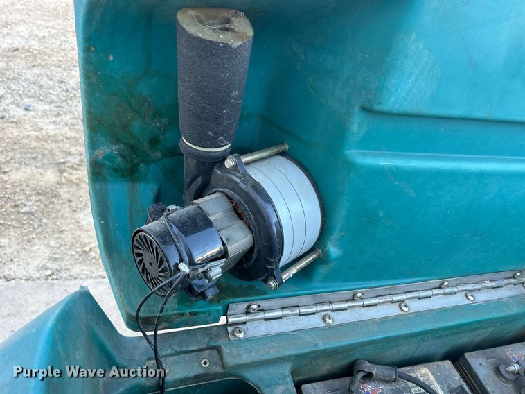 image for item DQ0967 Tennant M5400  floor scrubber