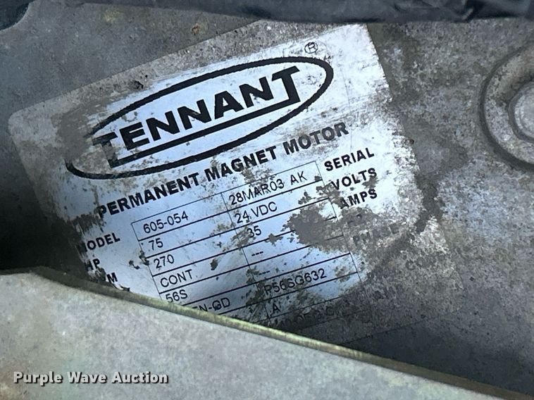 image for item DQ0967 Tennant M5400  floor scrubber