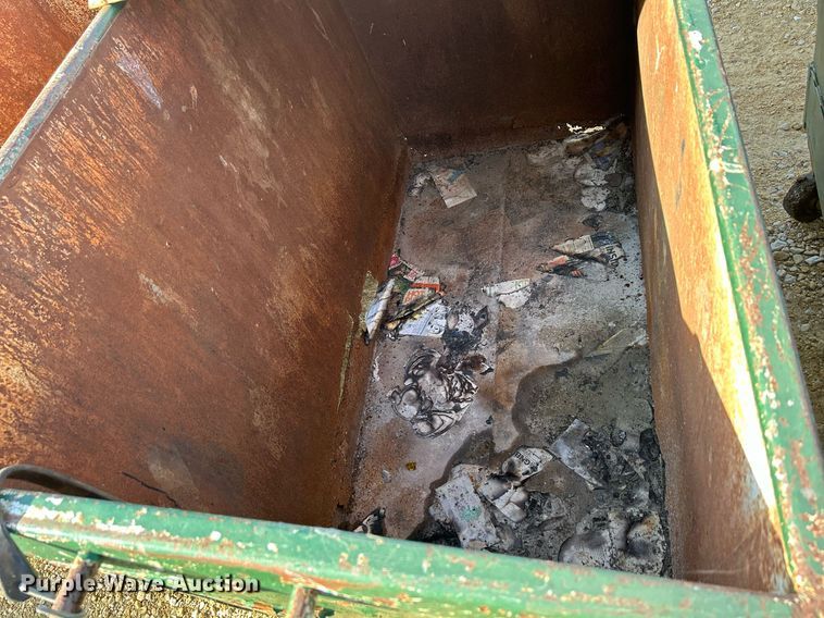 image for item DQ1008 (11) dumpsters