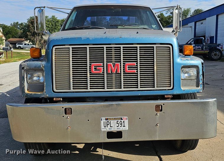 image for item DQ1105 GMC  rollback truck