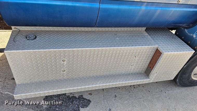 image for item DQ1105 GMC  rollback truck