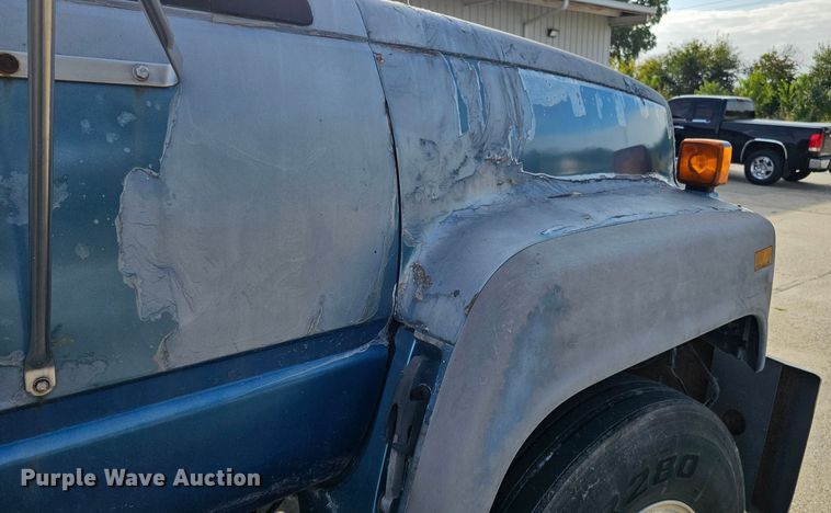 image for item DQ1105 GMC  rollback truck