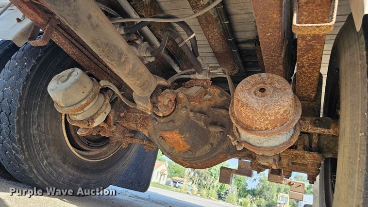 image for item DQ1105 GMC  rollback truck