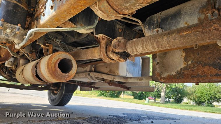 image for item DQ1105 GMC  rollback truck