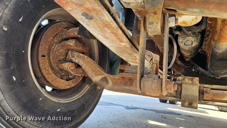 image for item DQ1105 GMC  rollback truck