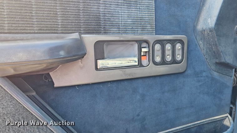 image for item DQ1105 GMC  rollback truck