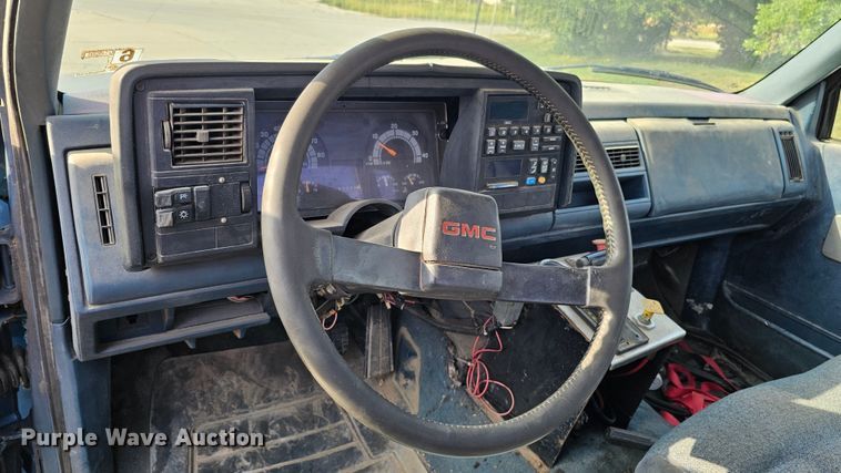 image for item DQ1105 GMC  rollback truck