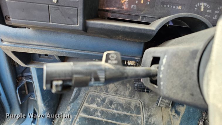 image for item DQ1105 GMC  rollback truck