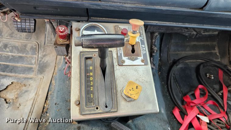 image for item DQ1105 GMC  rollback truck