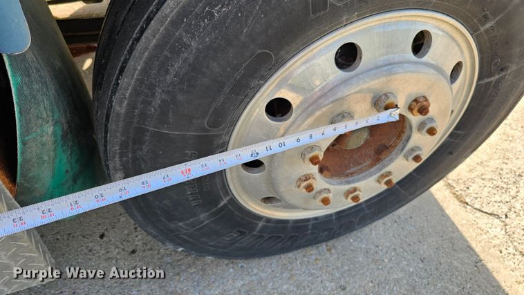 image for item DQ1105 GMC  rollback truck