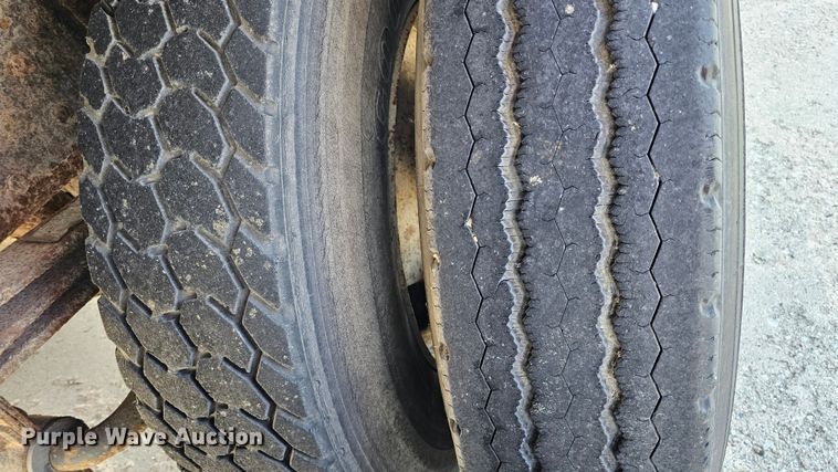 image for item DQ1105 GMC  rollback truck