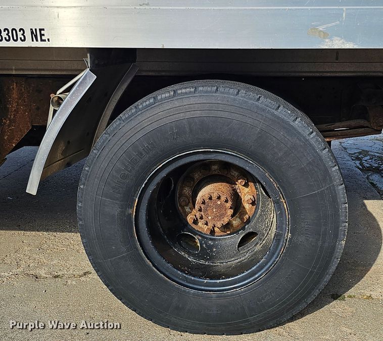 image for item DQ1105 GMC  rollback truck