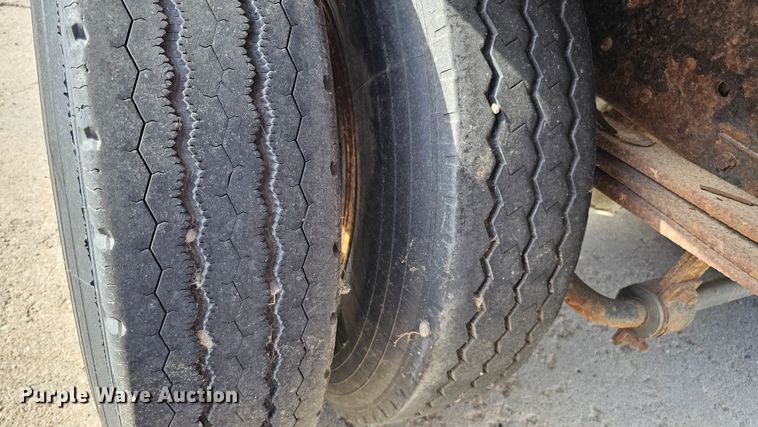 image for item DQ1105 GMC  rollback truck